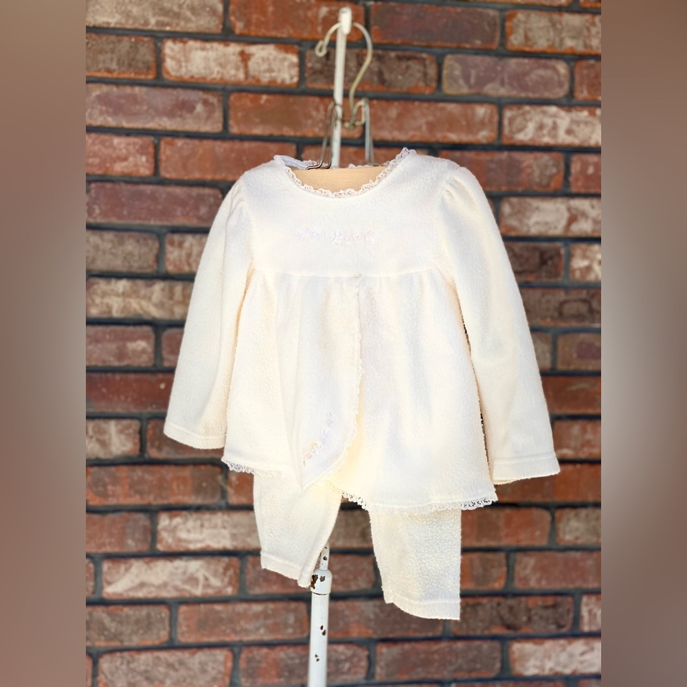 Vintage baby girl beautiful set. Lace and embroidered flower design.